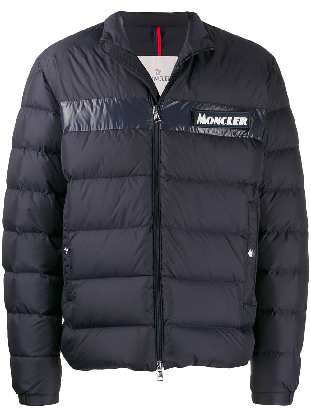 фото Moncler куртка servieres