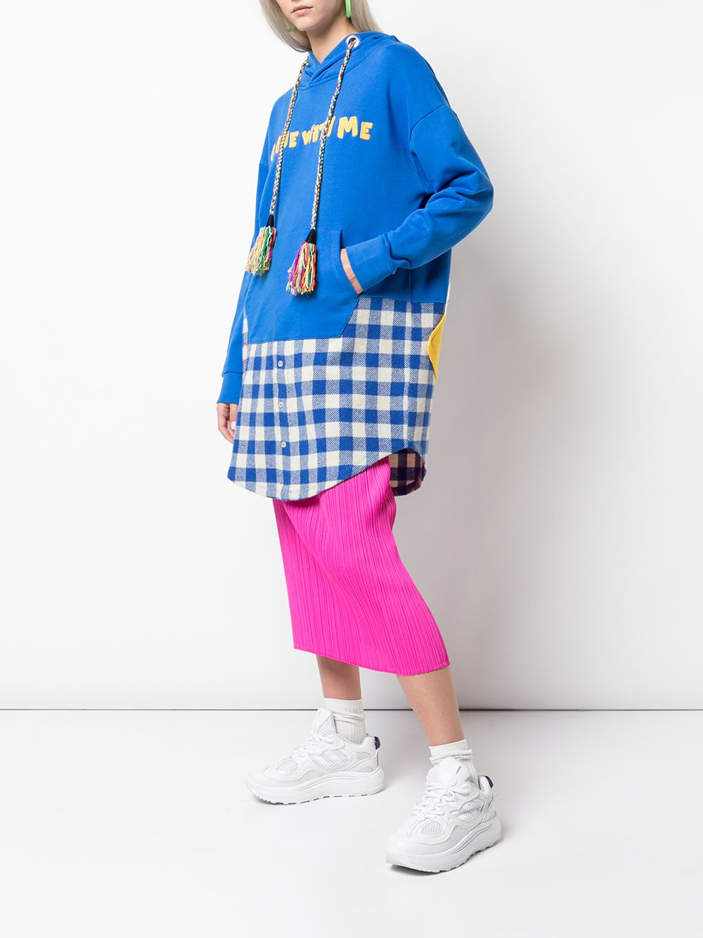 фото Mira mikati худи оверсайз come with me