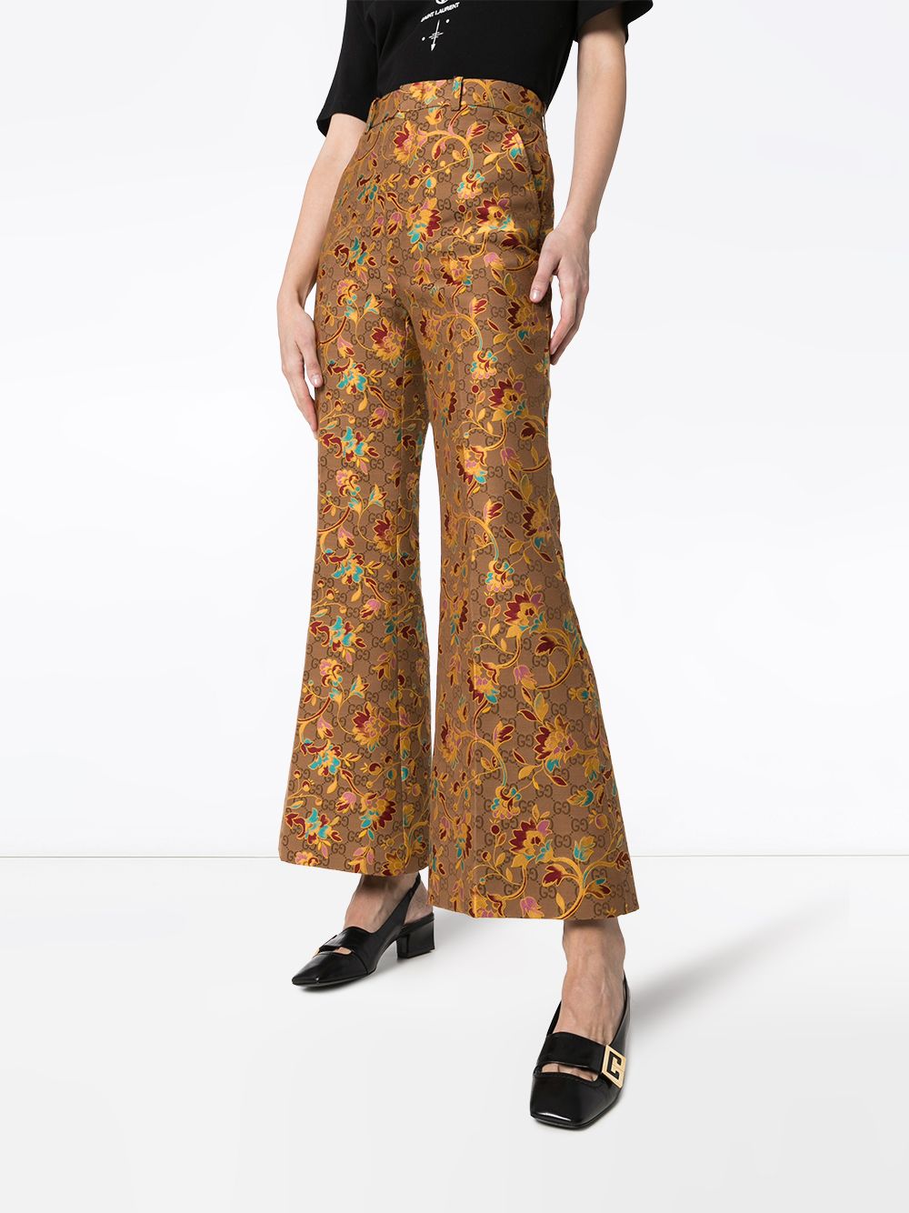 фото Gucci жаккардовые расклешенные брюки с цветочным узором и логотипом