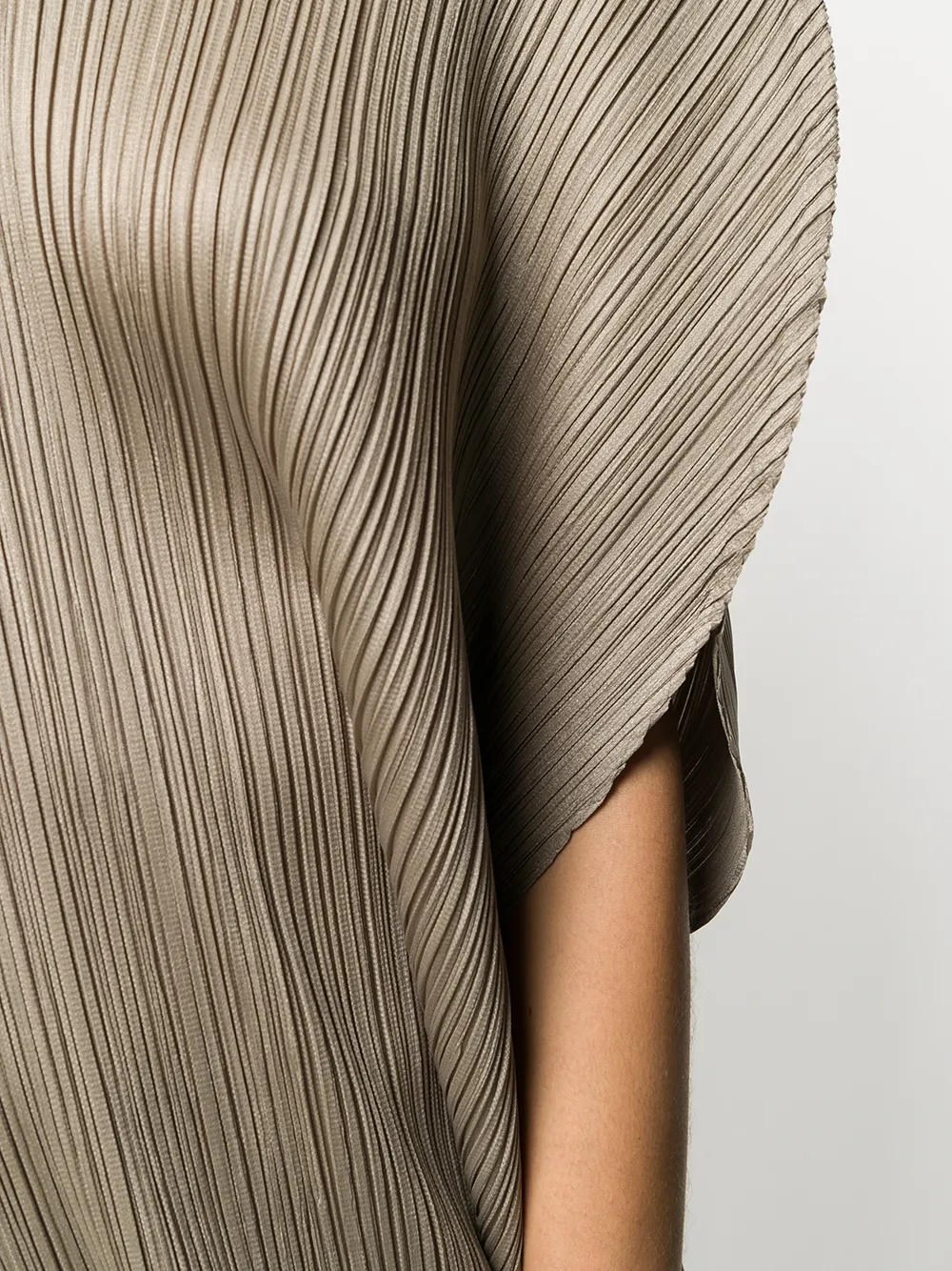 фото Pleats please issey miyake плиссированное платье с асимметричными рукавами