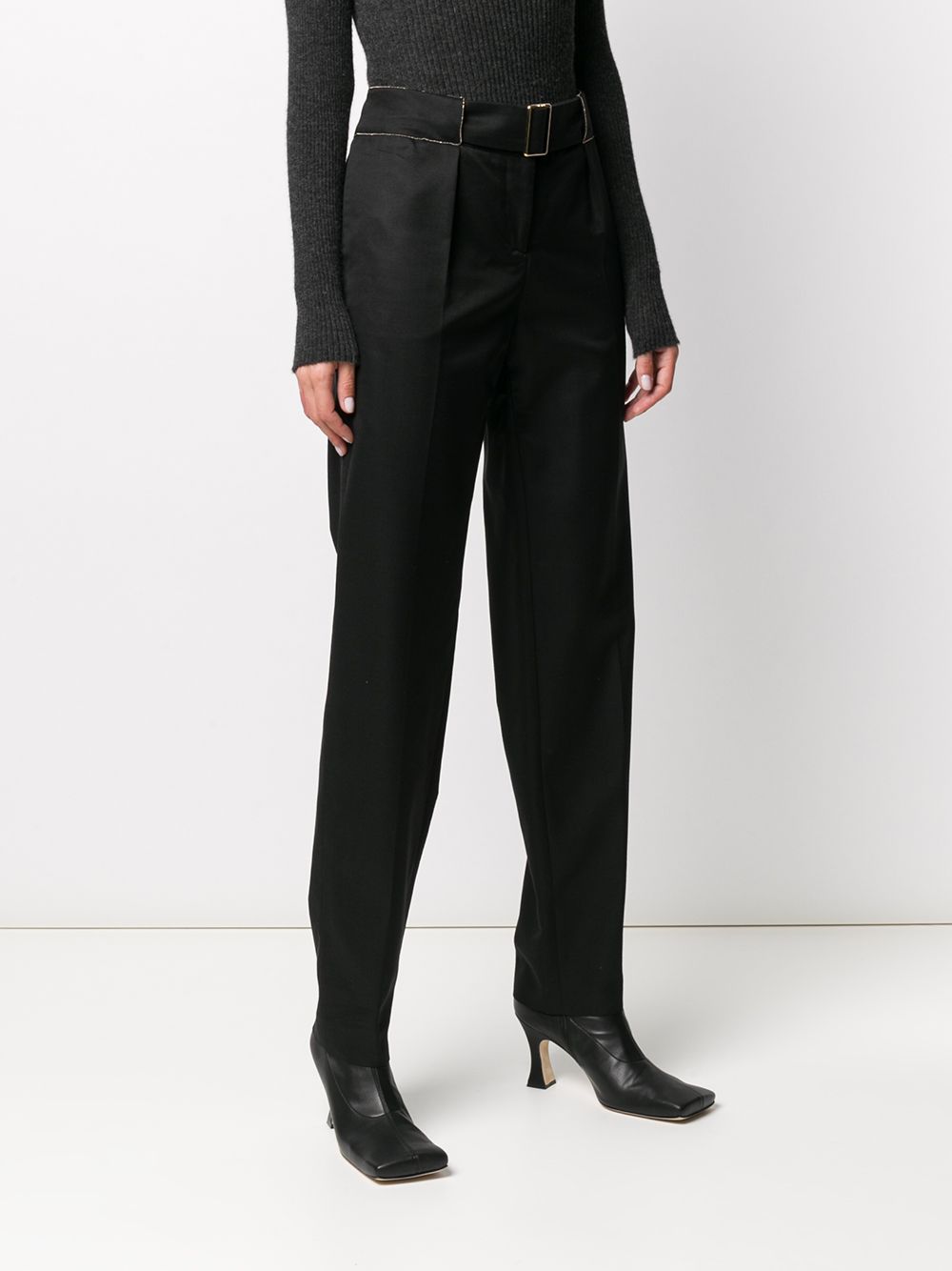 фото Chanel pre-owned tapered belted trousers