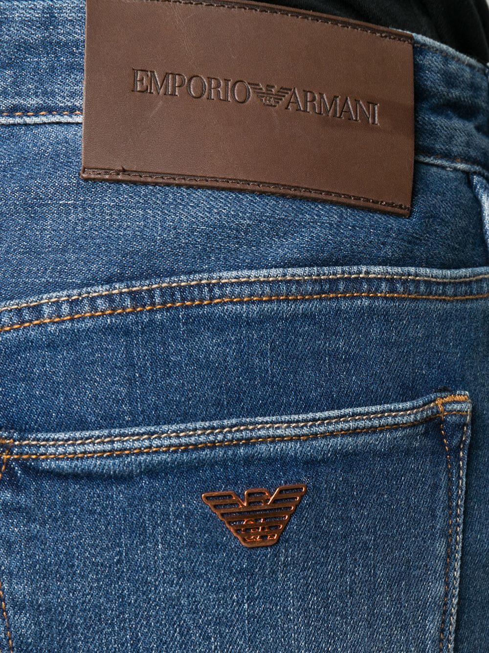 фото Emporio armani джинсы кроя слим