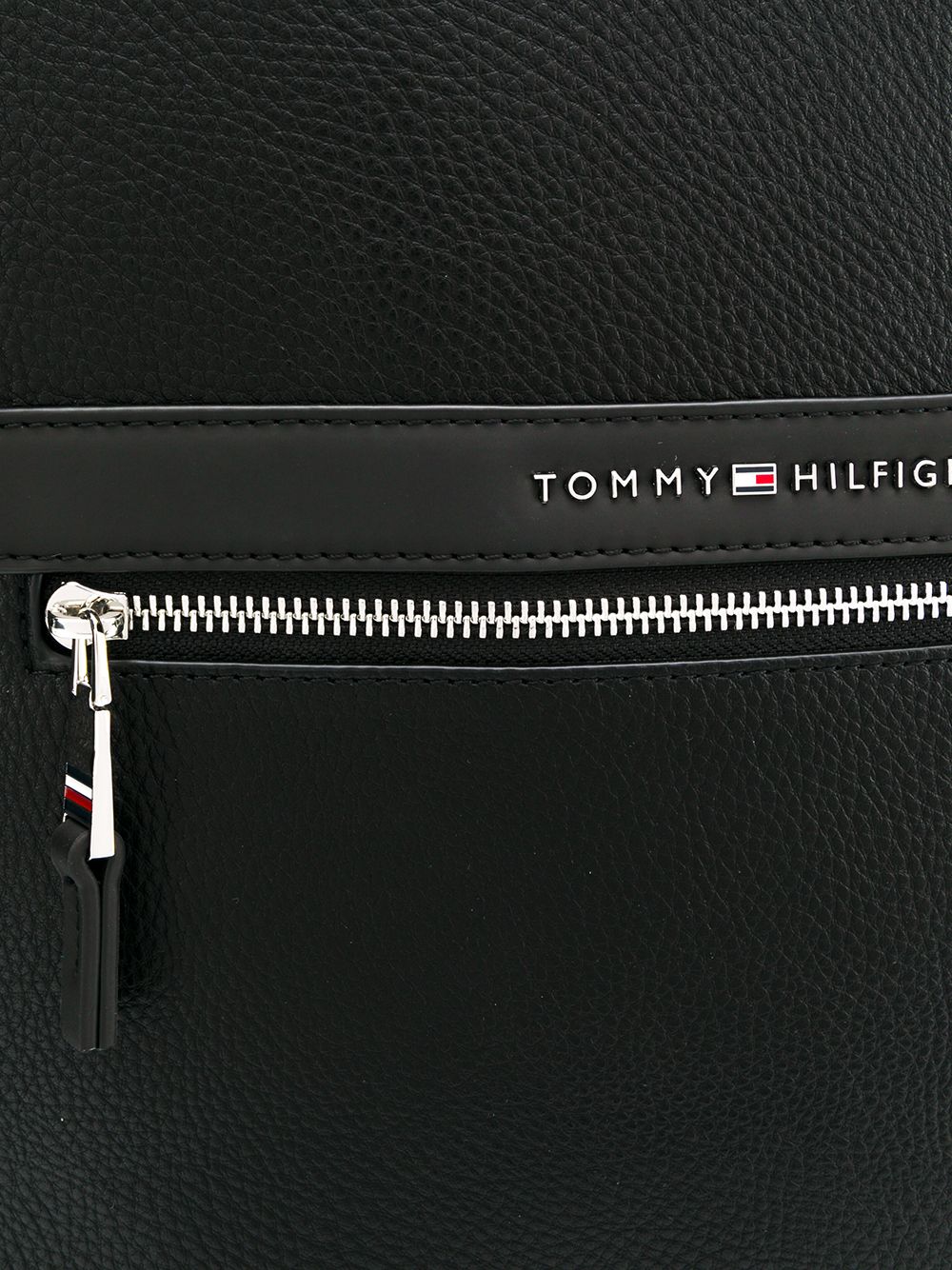 фото Tommy hilfiger квадратный рюкзак