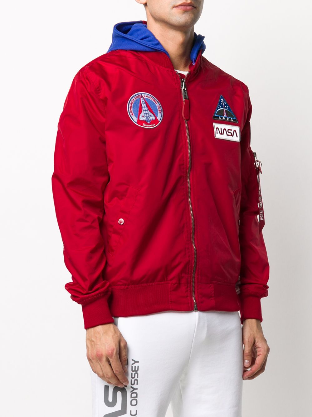 фото Alpha industries куртка ma-1 tt nasa с капюшоном