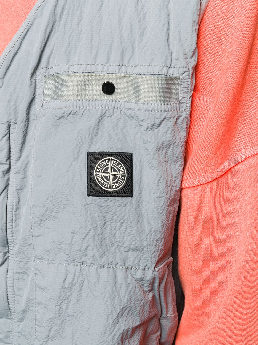 фото Stone island жилет с жатым эффектом