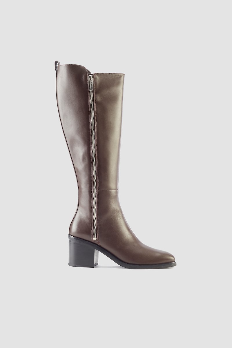 Alexa 70MM Tall Boot-brown #0 Alexa 70MM Tall Boot, Today is legs day and we're not talking about the gym. Get your legs - and feet - what they need with these chocolate-brown calf leather Alexa 70mm knee-high boots from 3.1 Phillip Lim. Take a walk on the yummy side! Featuring a round toe, a side zip fastening, a pull tab at the rear, a mid-high block heel and a knee-length.- 0