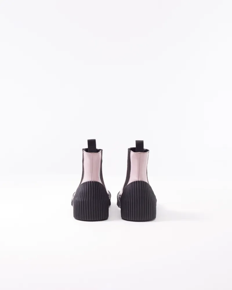 lela chelsea boot