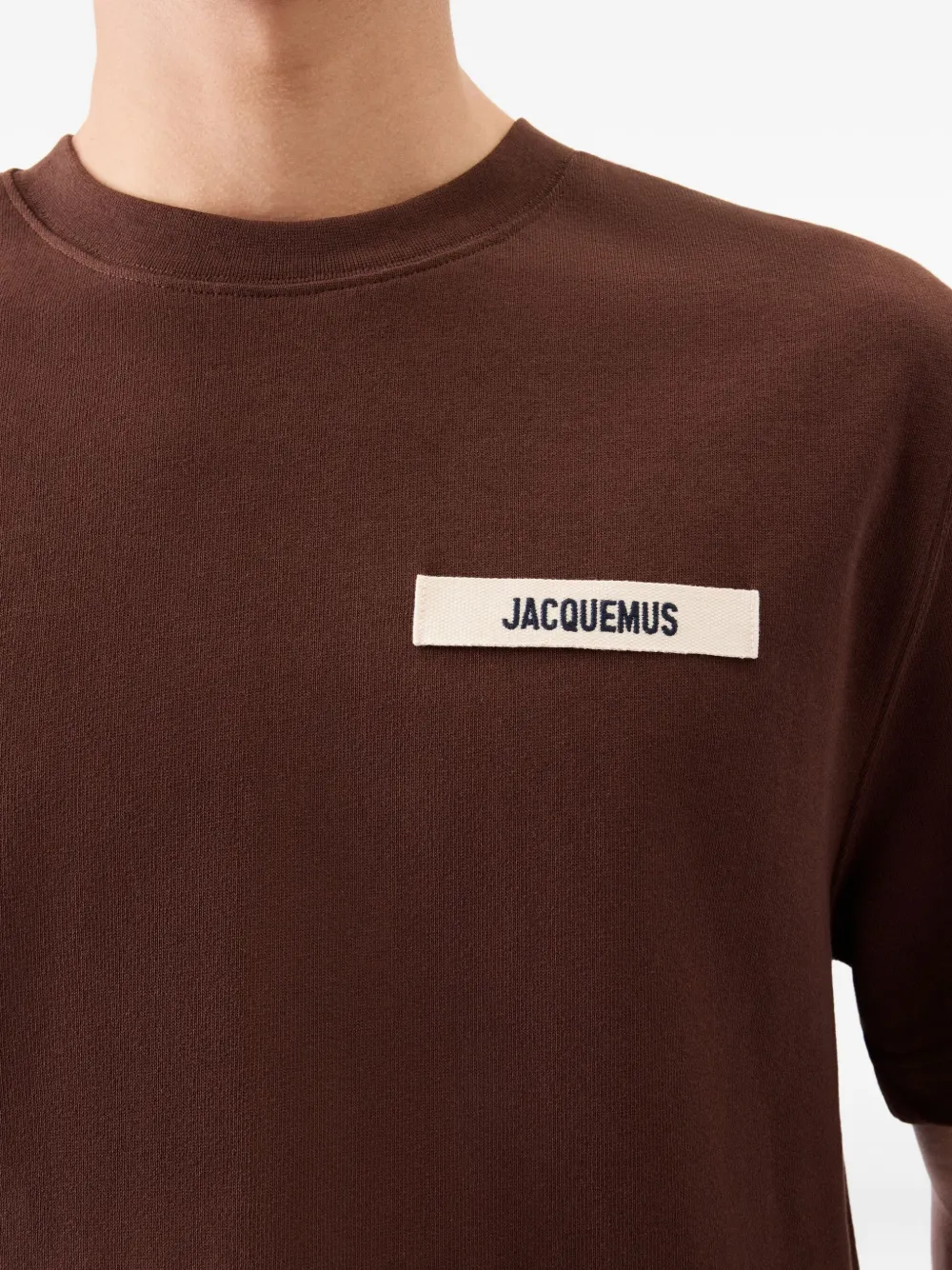Jacquemus T-shirt met logopatch Bruin