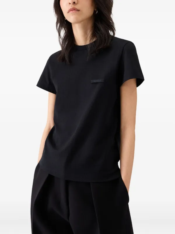 Jacquemus logo-patch T-shirt | Black | FARFETCH