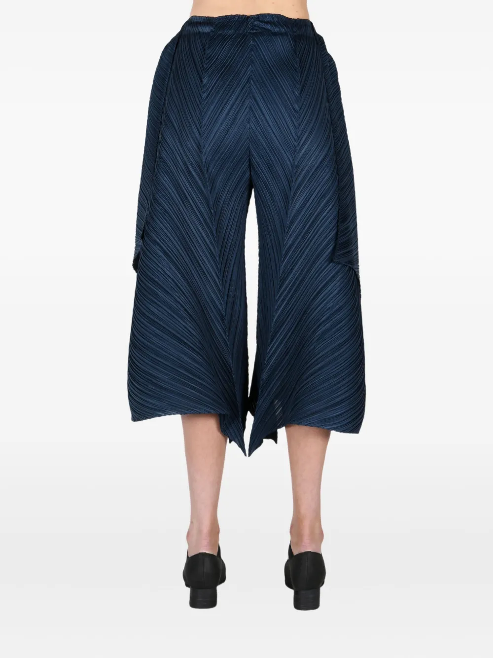Pleats Please Issey Miyake Pleats Please cropped trousers Blauw