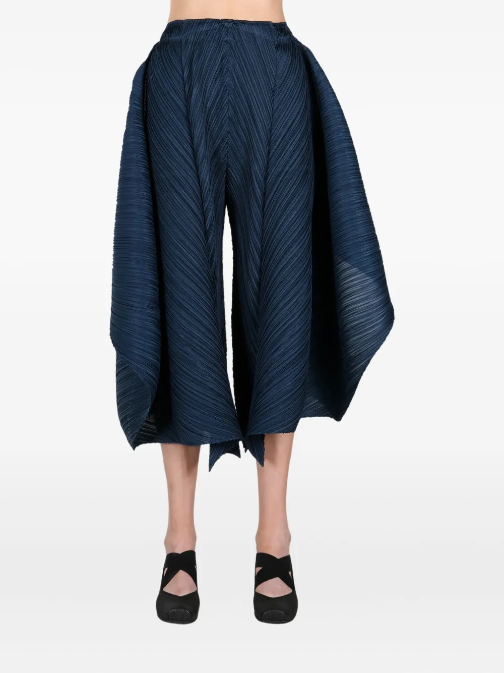 Pleats Please Issey Miyake Pleats Please cropped trousers Blauw