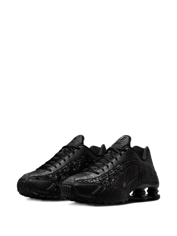 靴 Nike Shox R4 Black NIKE公式】ナイキ ショックス R4 メンズシューズ.オンライン