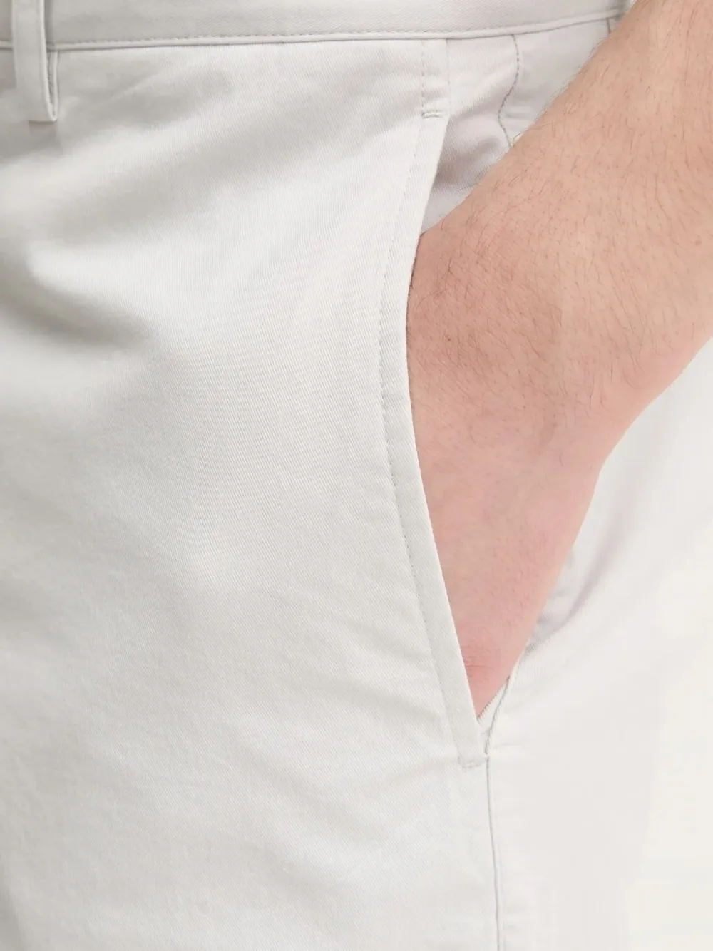 Theory welt-pockets chino shorts Wit