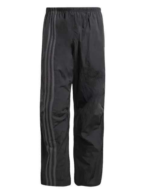 adidas pantalones con tres rayas
