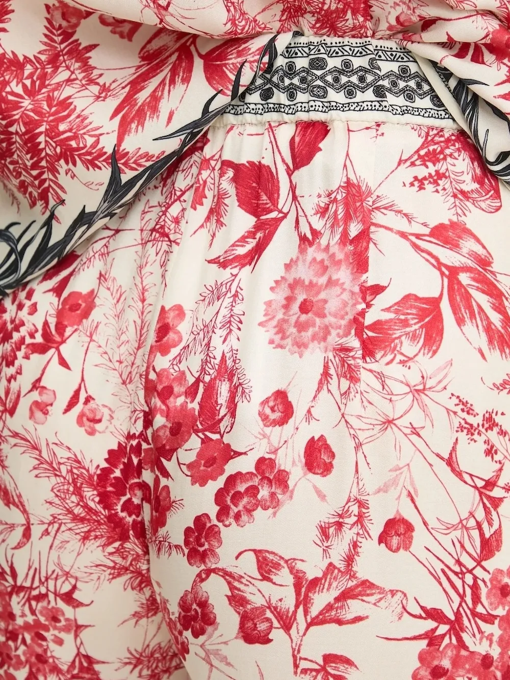 SIMONA CORSELLINI Broek met bloemenprint Rood