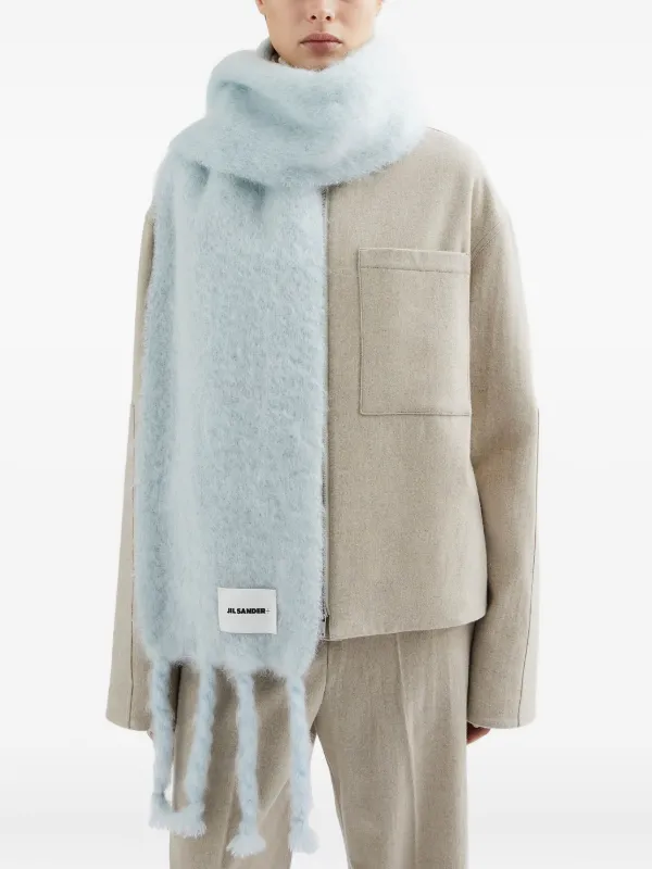 Jil Sander | ロゴ パッチ スカーフ [正規品/関税込] Jil Sander ロゴパッチ スカーフ | ニュートラル | FARFETCH JP