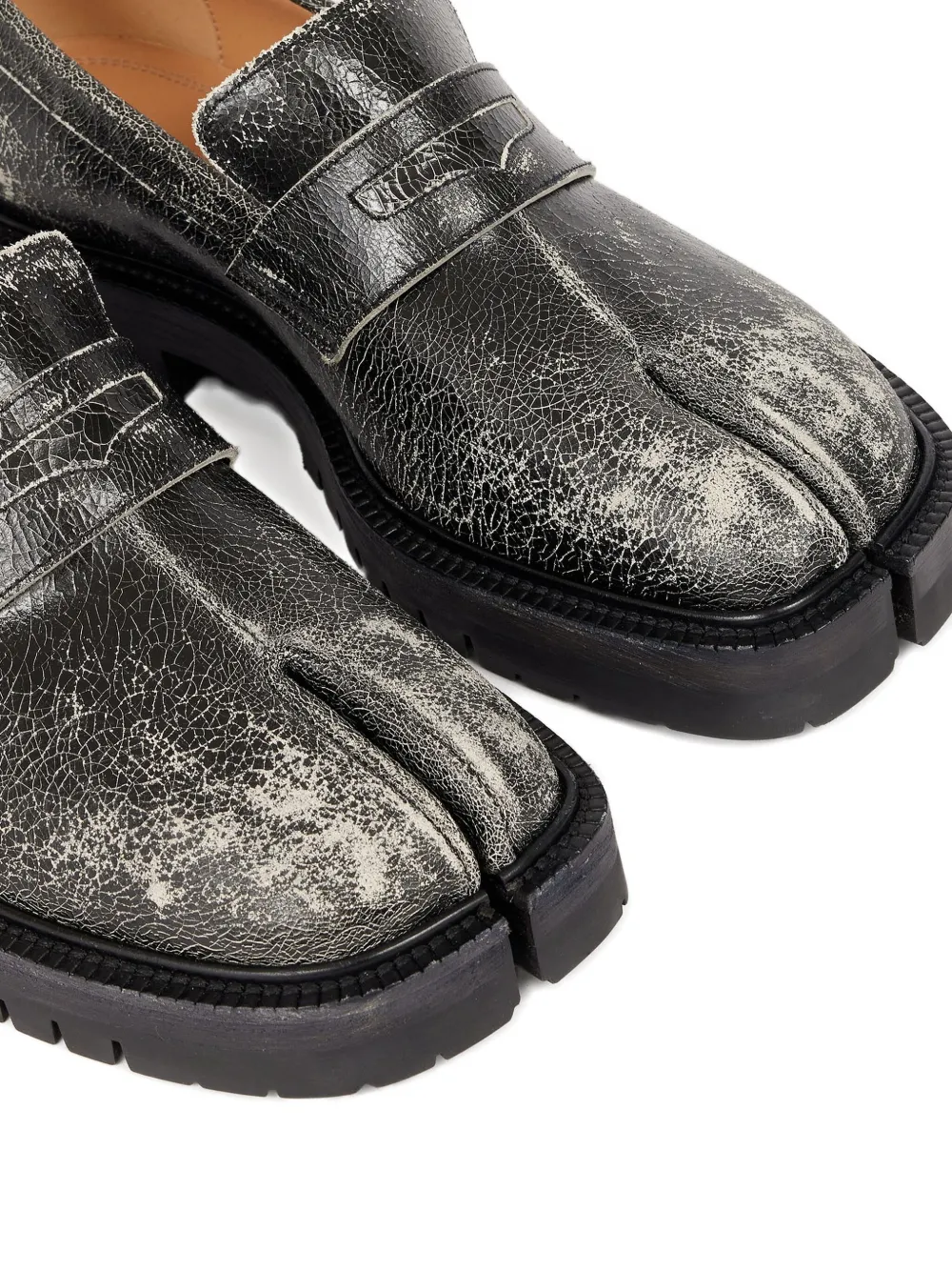 Maison Margiela Taby County crackled loafers Zwart