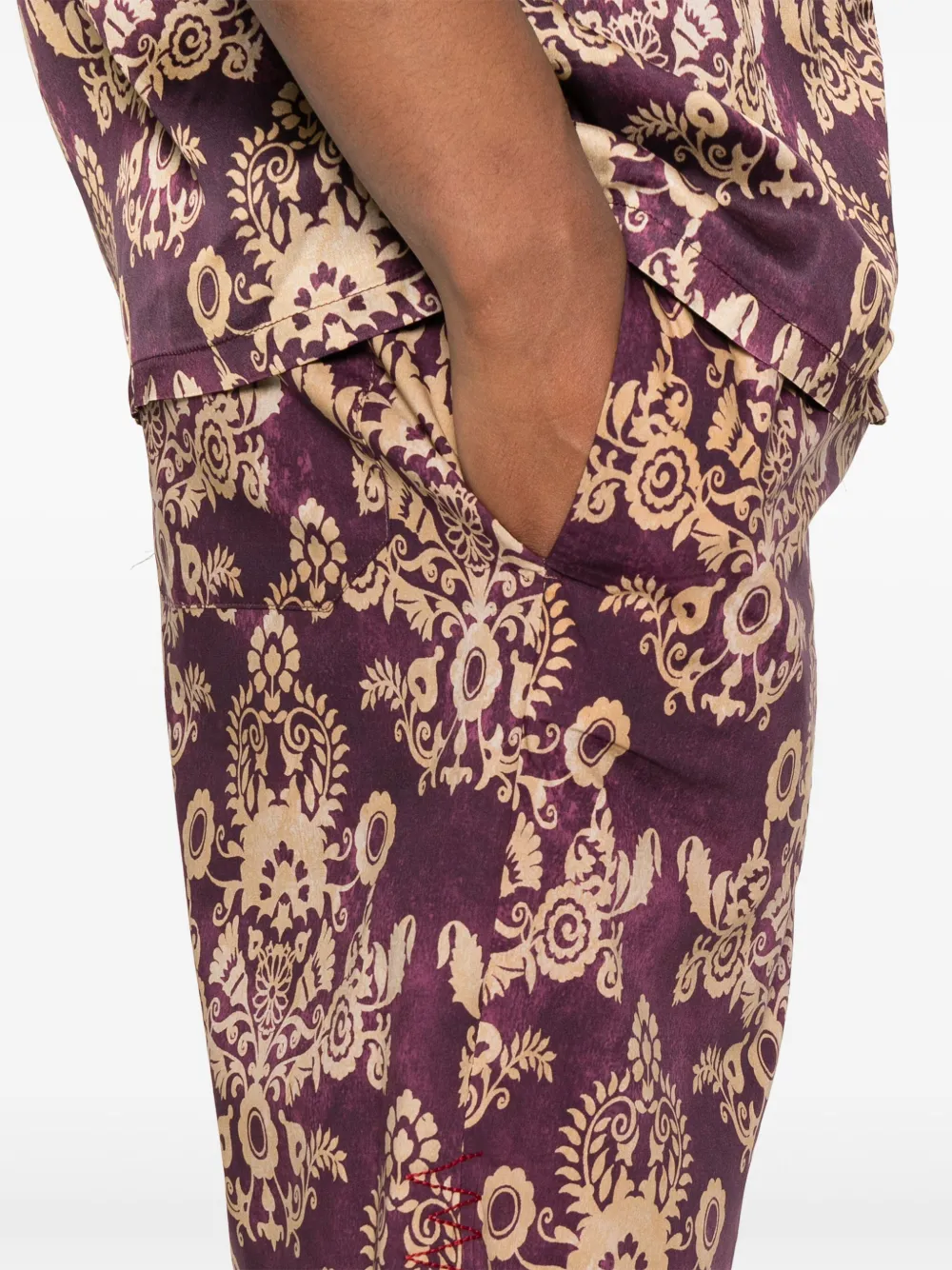 AMARÁNTO Bermuda shorts Paars
