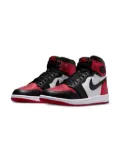 Jordan Kids Air Jordan 1 Retro High OG sneakers - Red