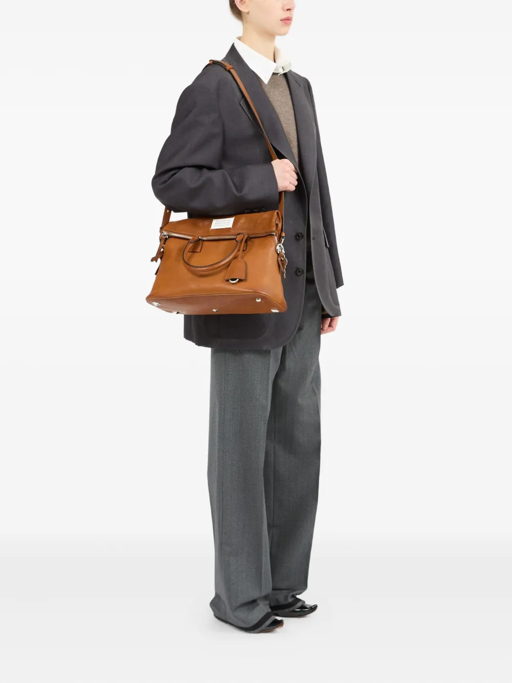 Maison Margiela logo-plaque shoulder bag | Women | Image 2