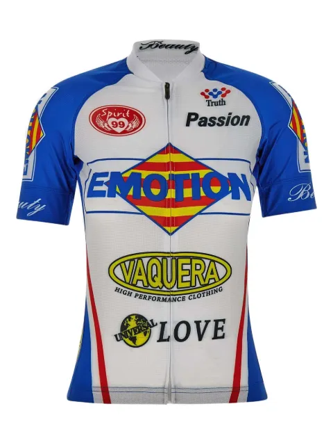 Vaquera playera tipo polo con texto estampado