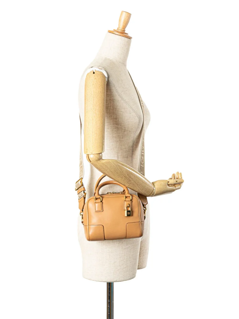 Loewe Pre-Owned sac à main Amazona 16 Square Bag en cuir de veau (2022) | Pre-owned | Image 2