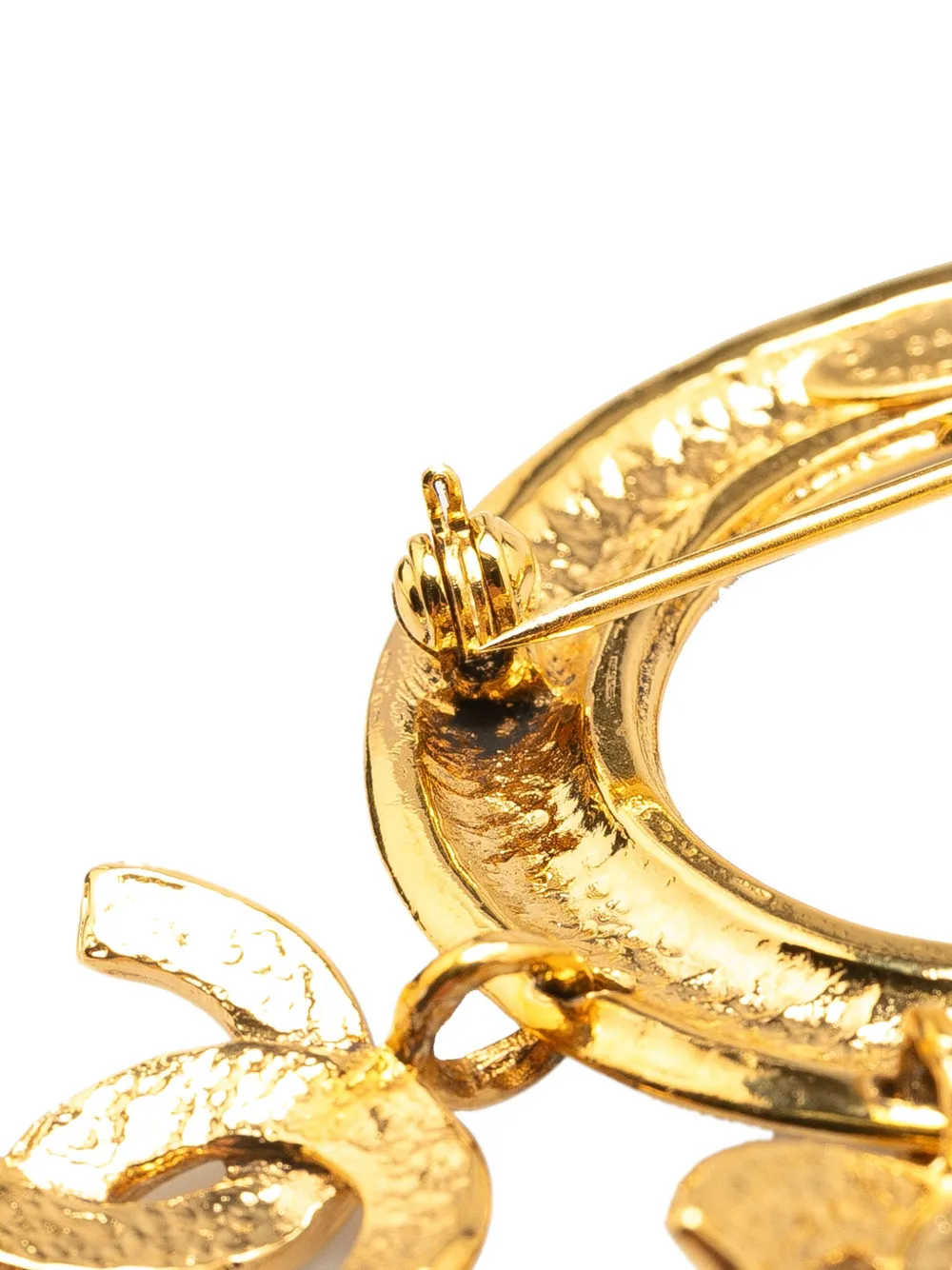 Pre-owned Chanel 1994 Gold Plated Cc Charm Brooch Costume Brooch