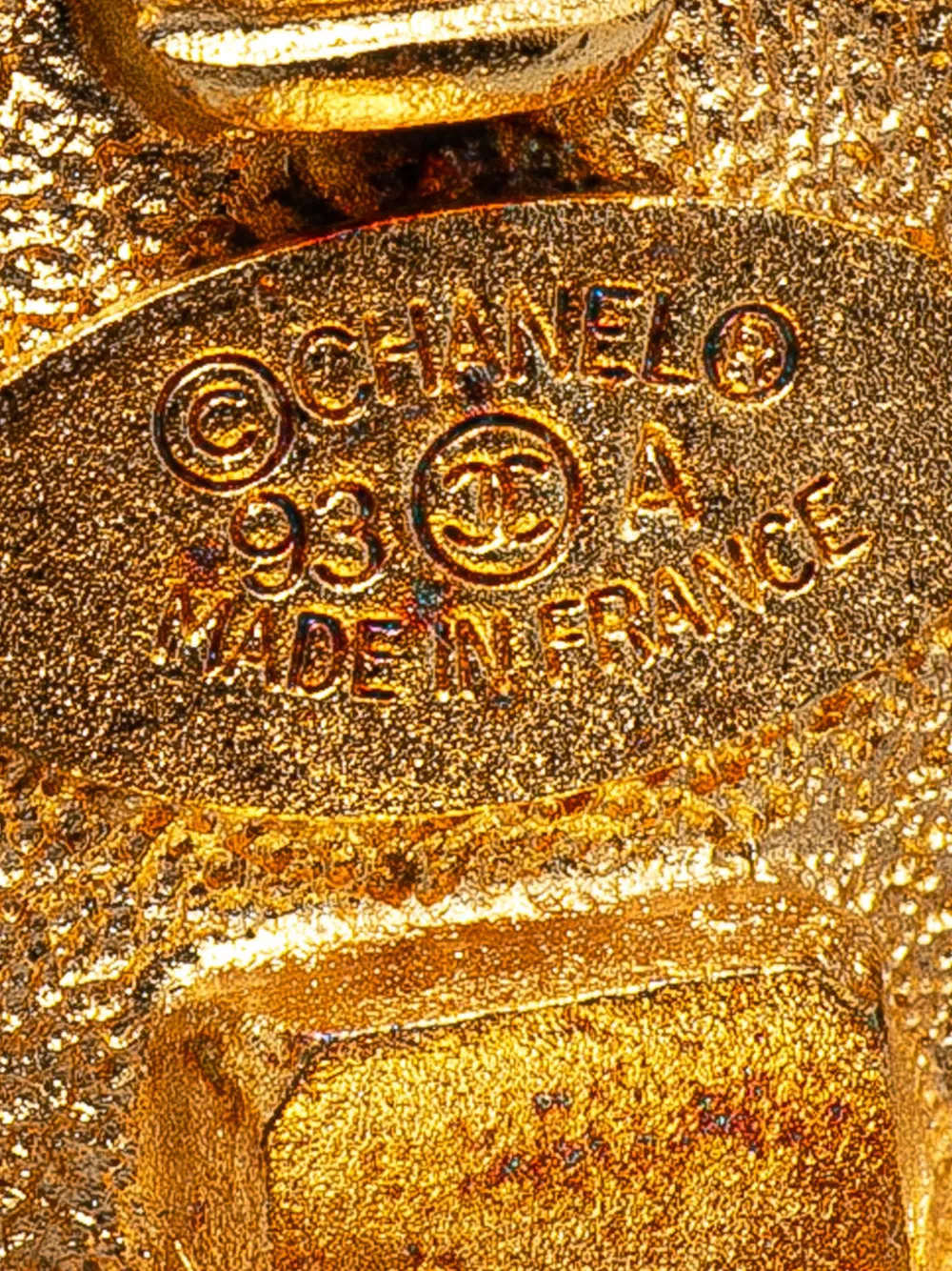 Pre-owned Chanel 1993 Gold Plated Cc Clip On Earrings Costume Earrings