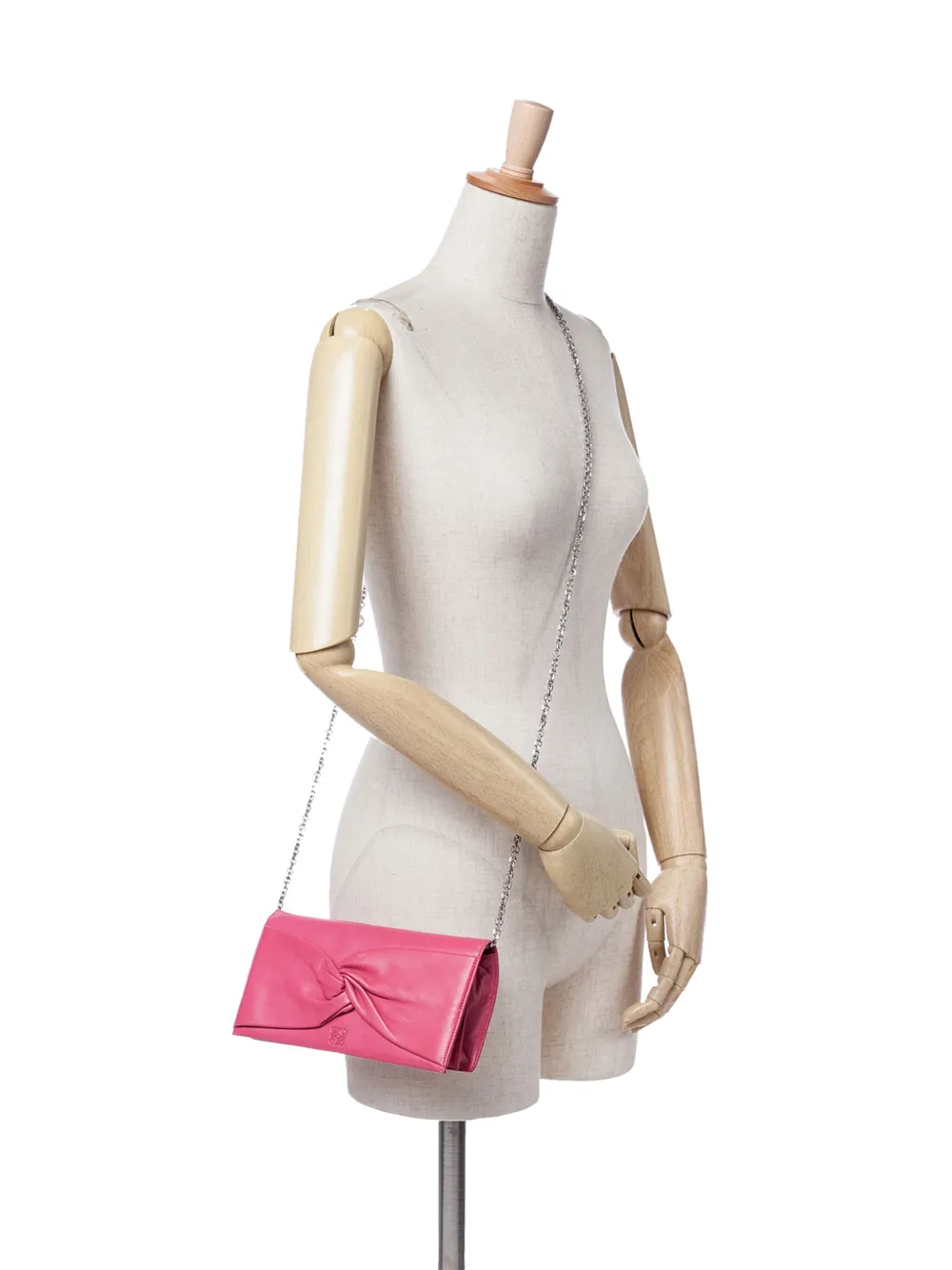 로에베 Pre-Owned 2010 애너그램 나파 보타이 체인 클러치 크로스 백 8L7QA7SL8HWA02K6