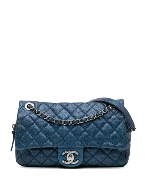 CHANEL Pre-Owned 2012 Jumbo Iridescent Quilted Caviar Easy Flap shoulder bag