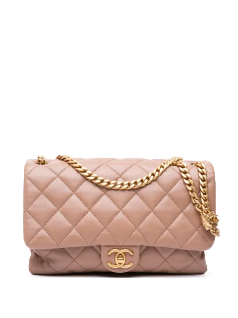 CHANEL Pre-Owned Borsa a tracolla media in pelle d'agnello trapuntata con effetto stropicciato e battente 2021-2024
