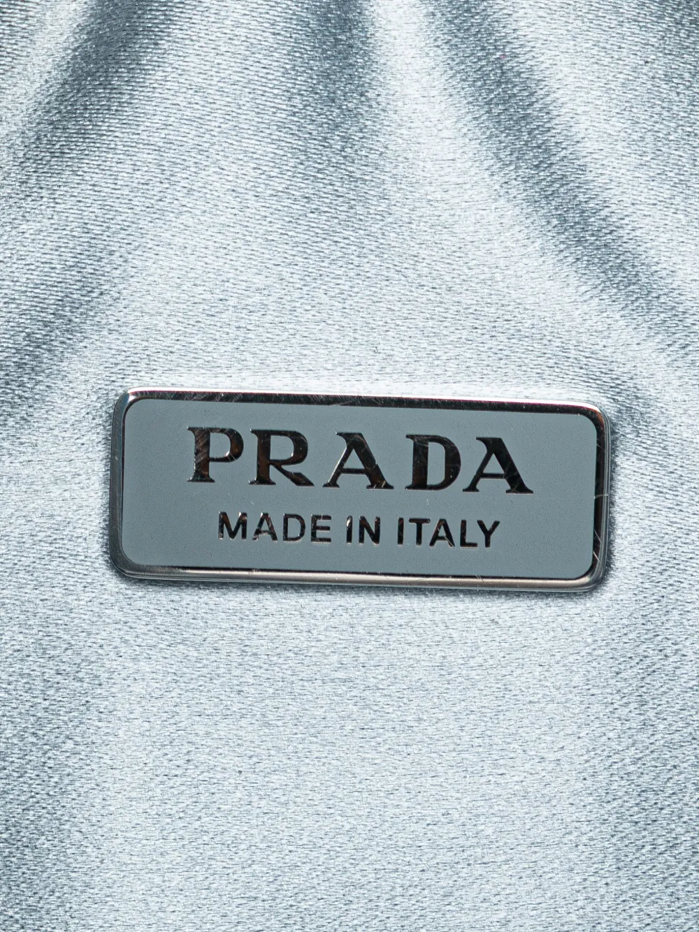 国内発送 プラダ 再版 2000 ホーボー クリスタル装飾サテン Amazon.co.jp: [Prada] [プラダ] ポーチ サテン 三角プレート