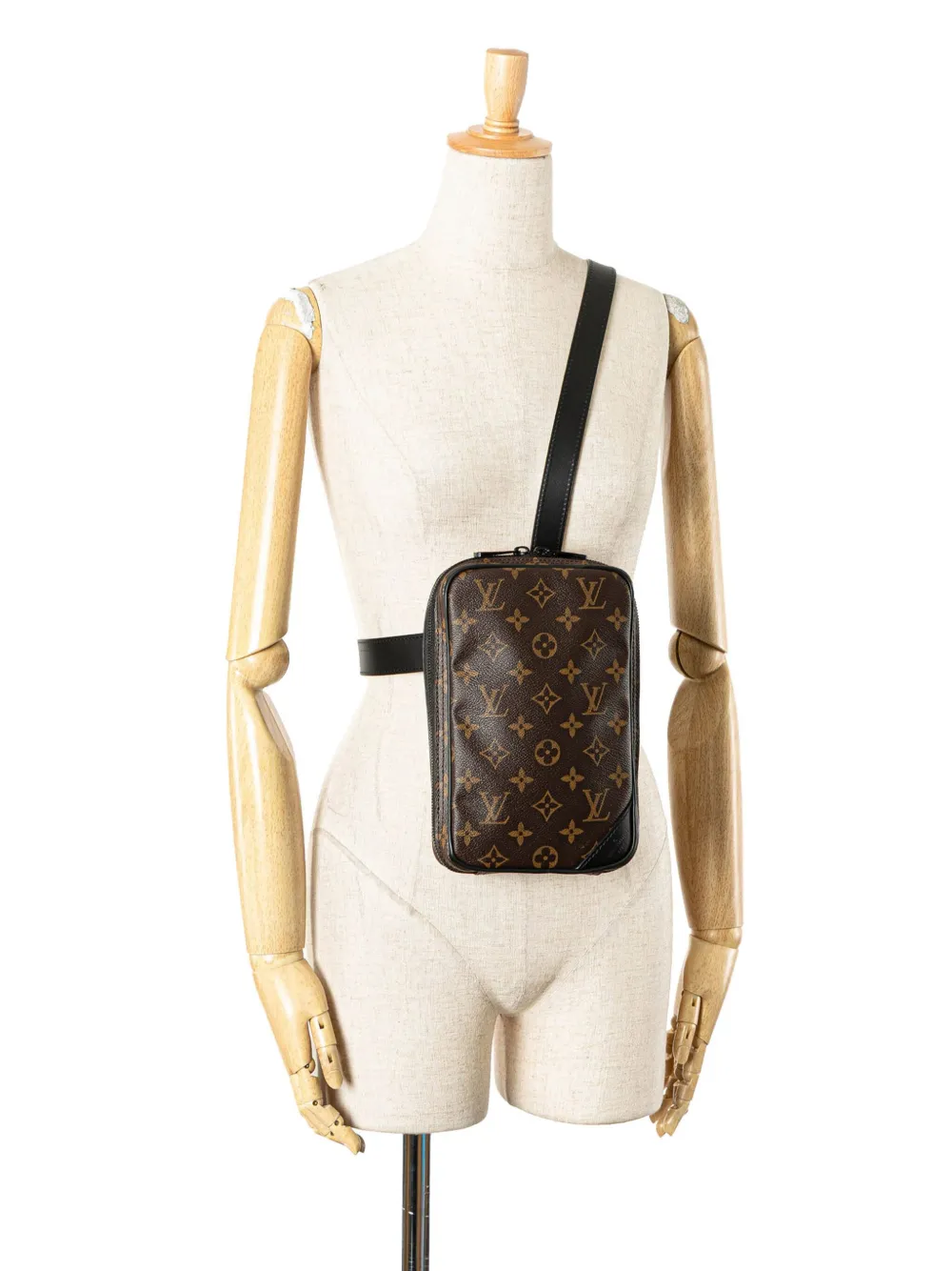 Louis Vuitton Pre-Owned 2018 Monogram Solar Ray Utility Side Bag crossbody bag | Pre-Owned | Image 2