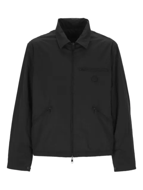 Moncler sobrecamisa con parche del logo