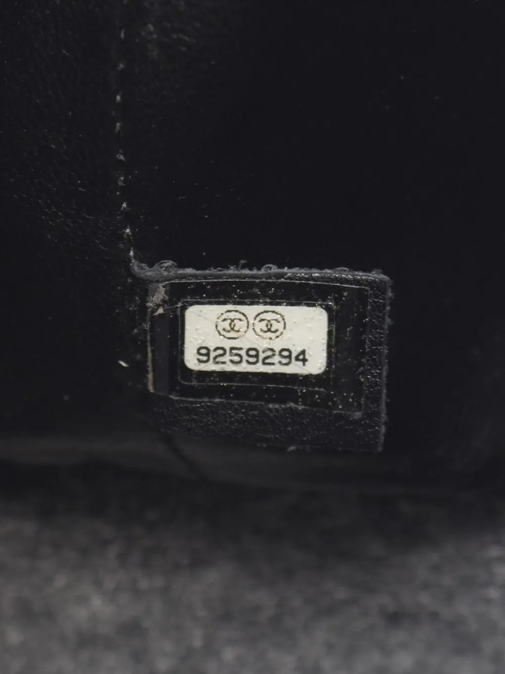 Pre-owned Chanel 2004-2005 Medallion Tote Bag