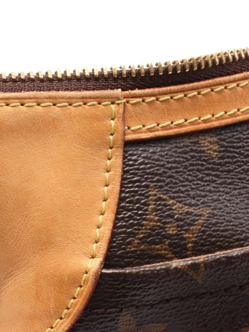 Pre-owned Louis Vuitton 2011 Odéon Pm Shoulder Bag