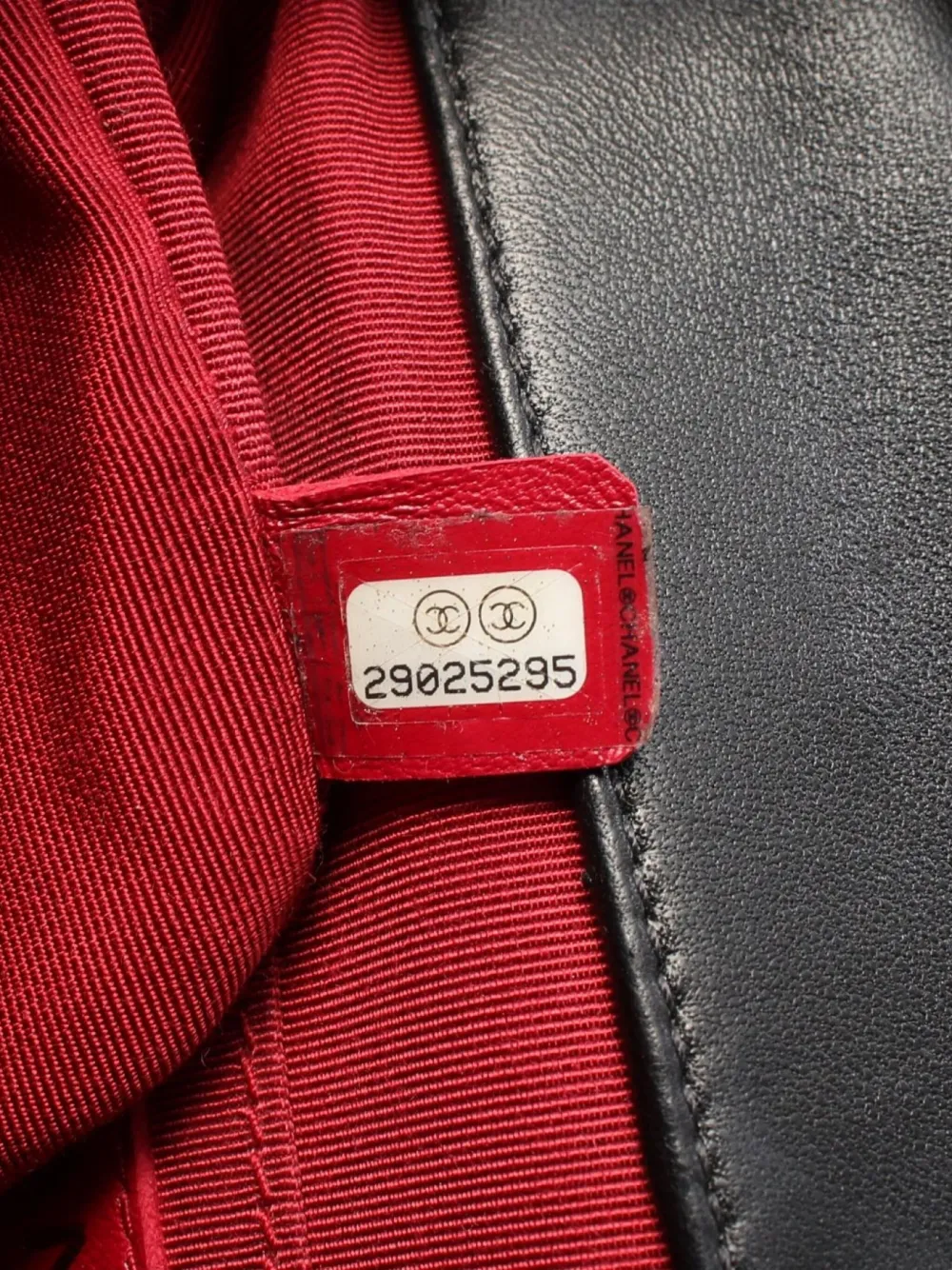 Pre-owned Chanel 2019 Mini In The Loop Shoulder Bag In Black