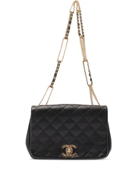 CHANEL Pre-Owned 2021 Matelassé lambskin shoulder bag