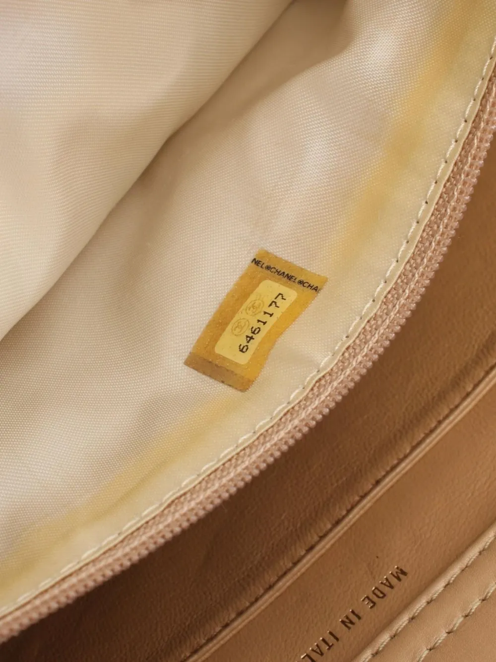 CHANEL Pre-Owned 1980s Matelassé lambskin tote bag | Image 5