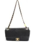 CHANEL Pre-Owned 2014-2015 V-stitch shoulder bag - Black
