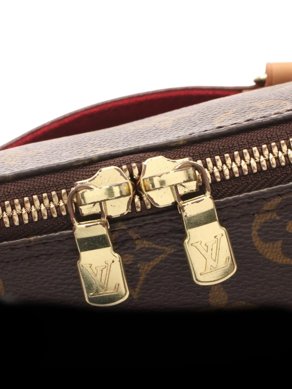 Pre-owned Louis Vuitton 2004 Kusan Gm Monogram Shoulder Bag In Brown
