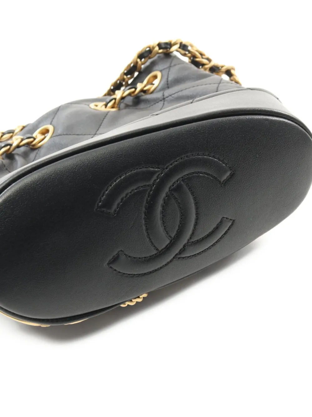 Pre-owned Chanel 2021 Matelassé Bucket Bag