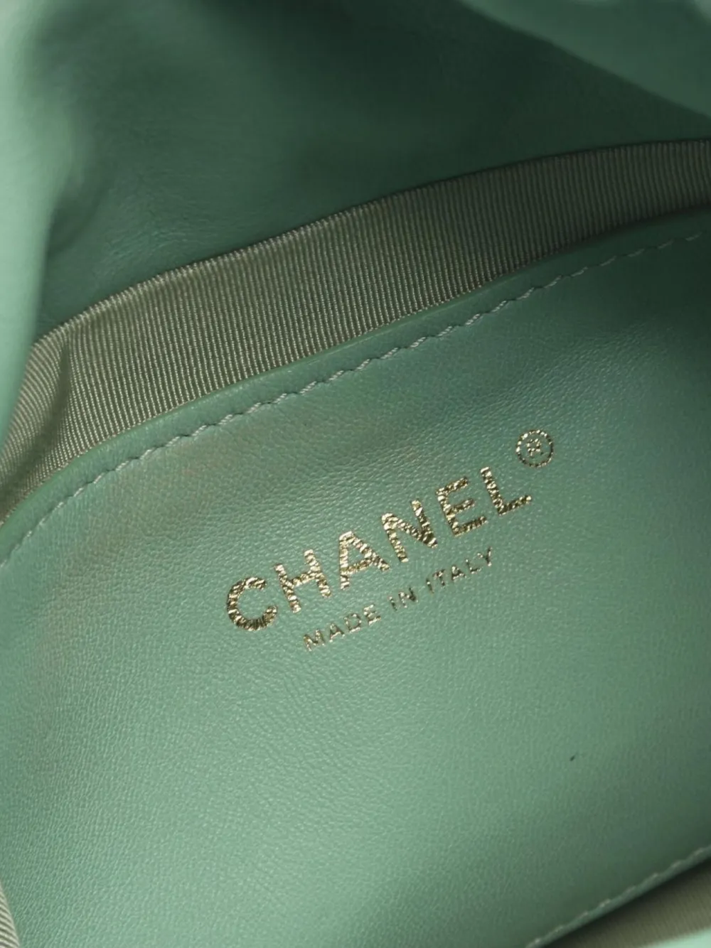 Pre-owned Chanel 2020-2021 Matelasse Chain Shoulder Bag In Green