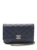 CHANEL Pre-Owned 2021s matelassé wallet-on-chain - Blue