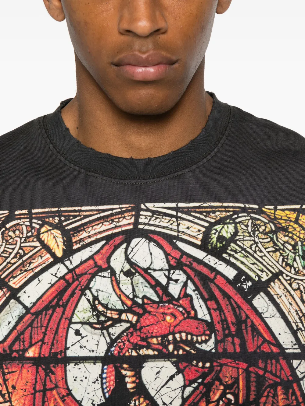 UNTITLED ARTWORKS Cathedral T-shirt Zwart