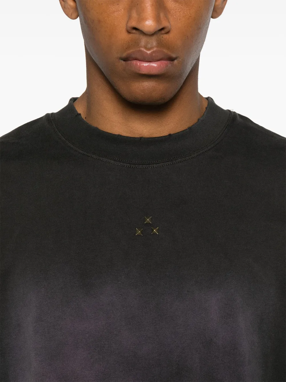 UNTITLED ARTWORKS T-shirt met studs Zwart