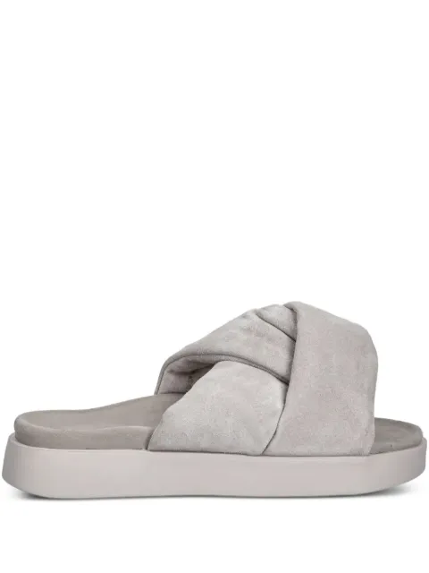 Inuikii leather sandals 