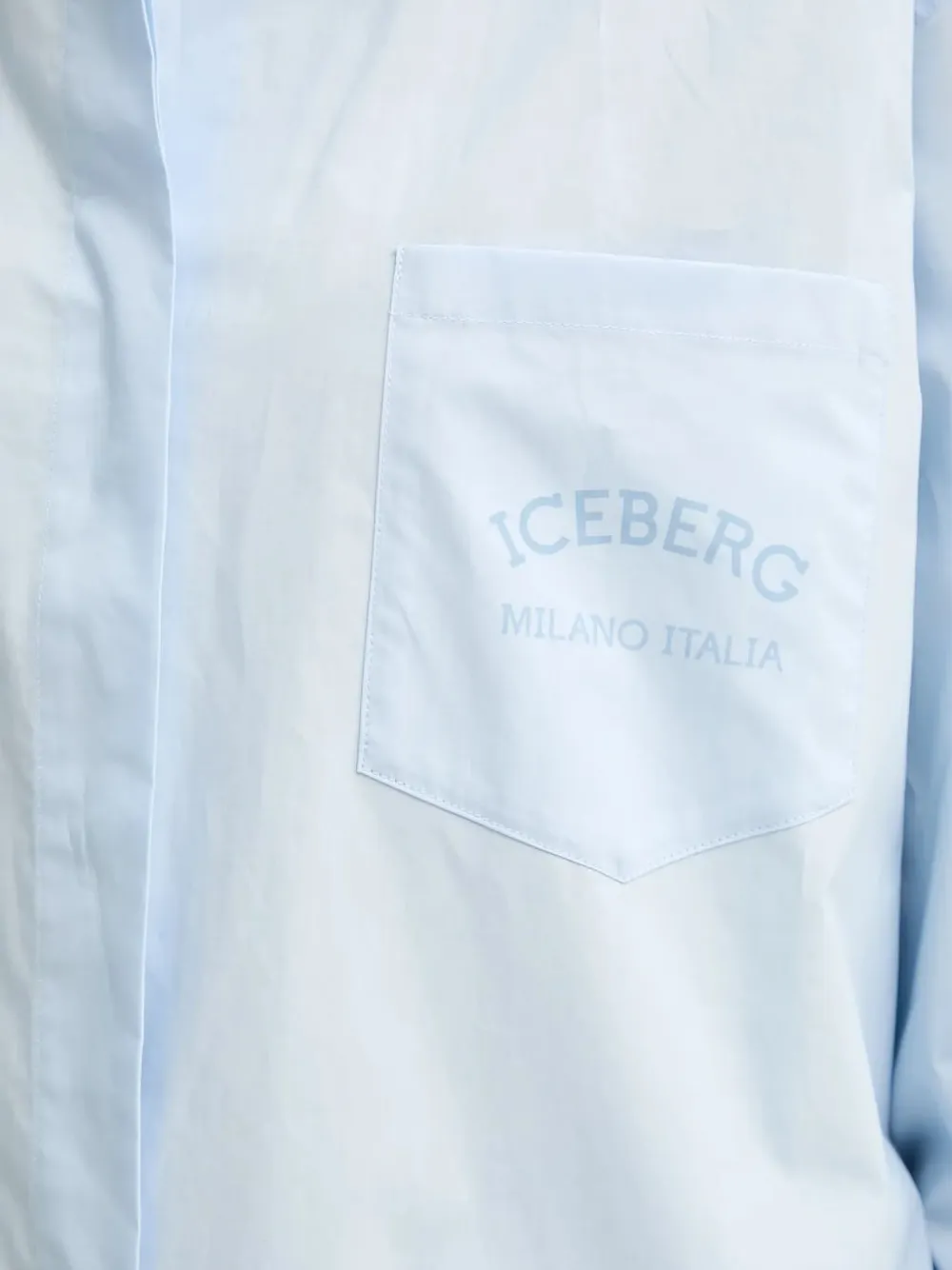 Iceberg Blouse met geborduurd logo en zak Blauw
