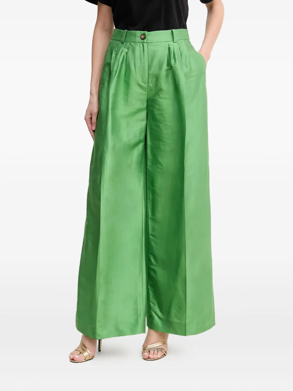 pleat-detail trousers