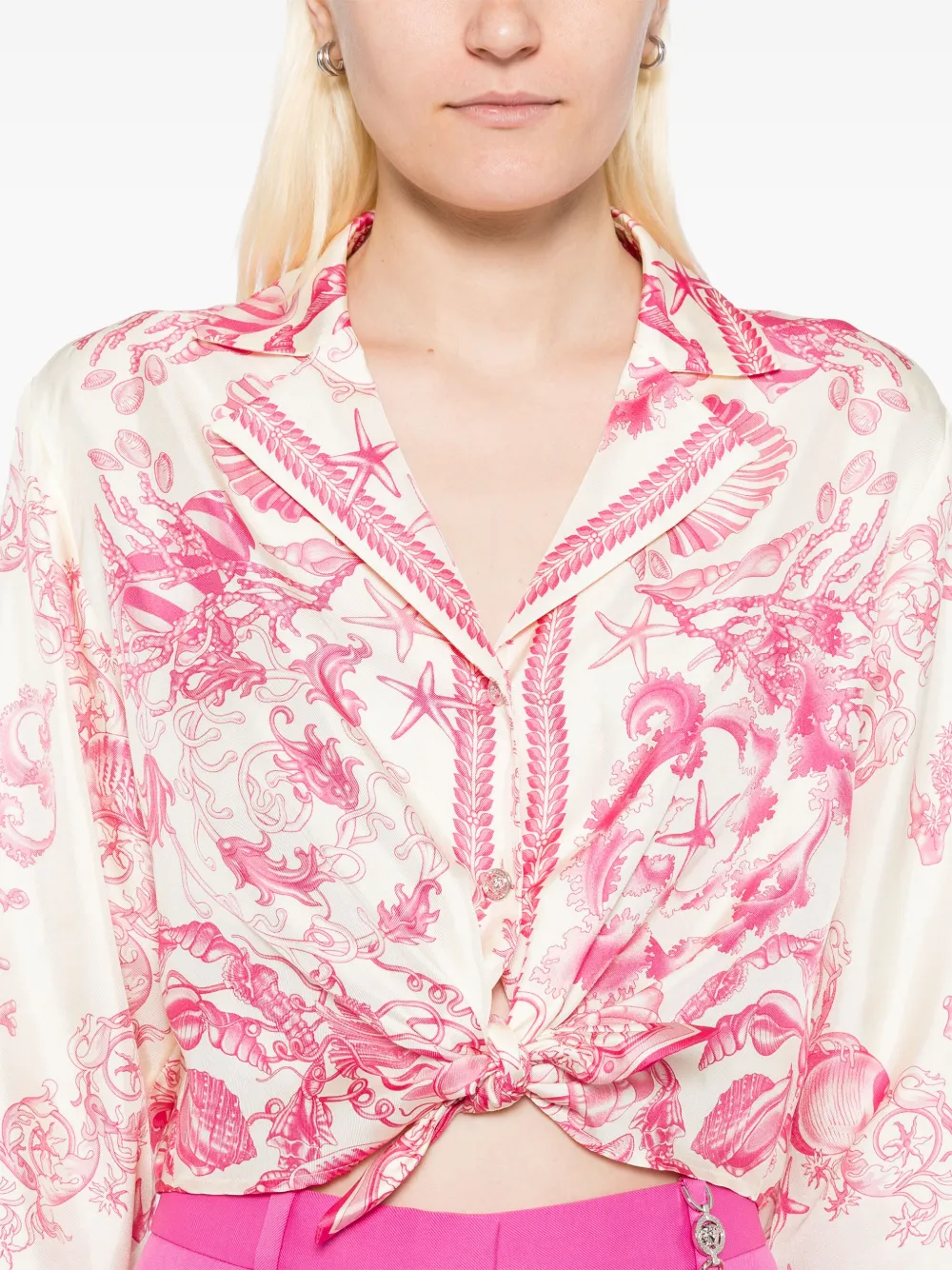 Versace Underwater Barocco geknoopte cropped blouse Roze